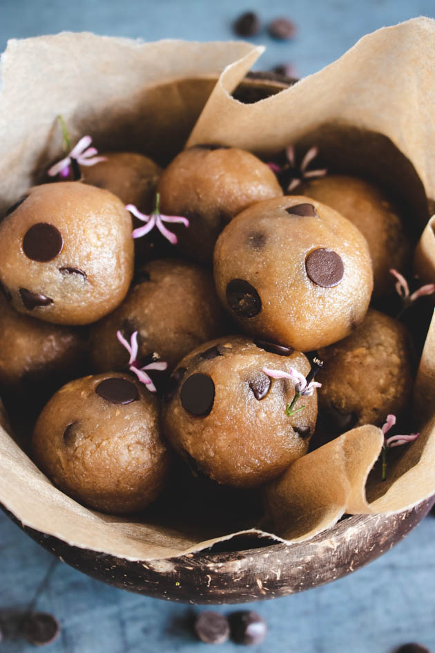 Cookie dough Balls (Vegan and Gluten-free)