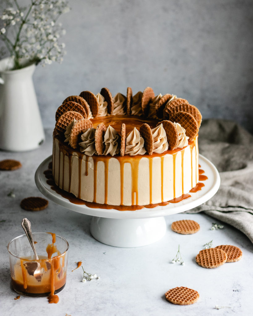 Stroopwafel Caramel Cake