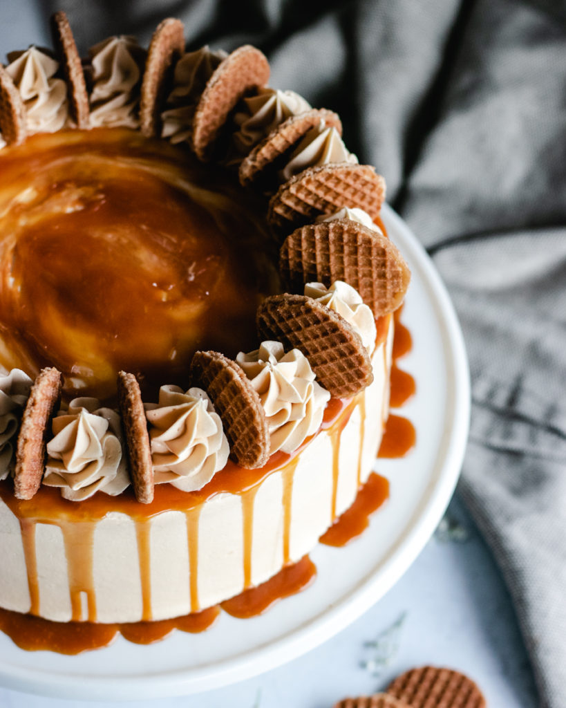 Stroopwafel Caramel Cake