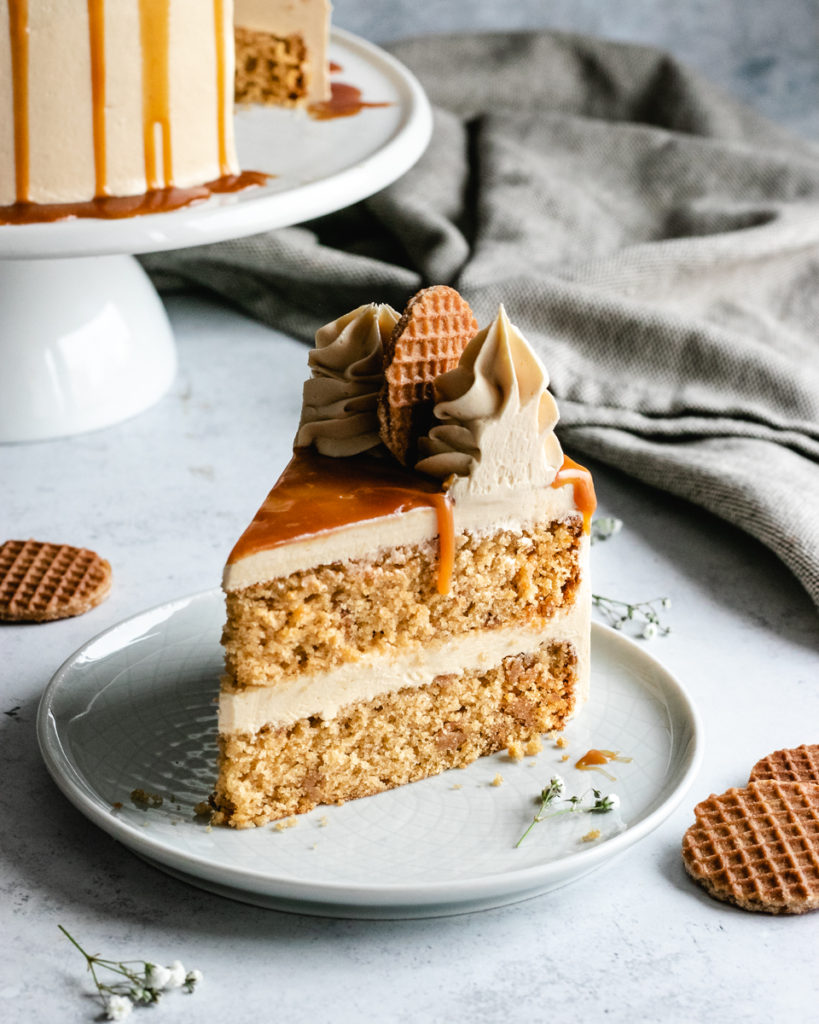 Stroopwafel Caramel Cake