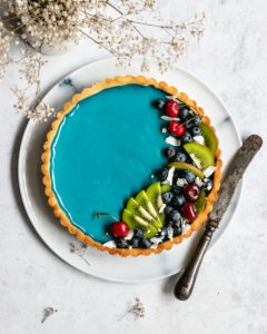 Vegan White Chocolate Tart with Blue Spirulina