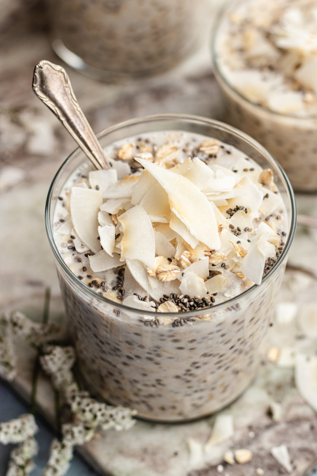 Coconut milk overnight oats The Delicious plate