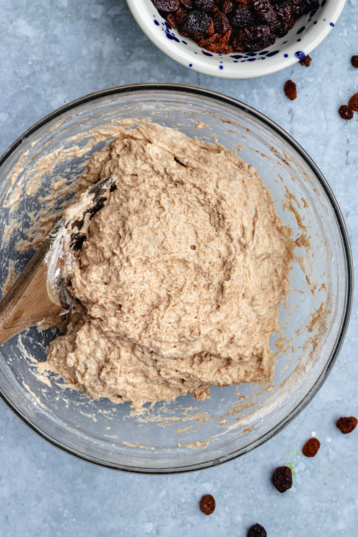 No Knead Cinnamon Raisin Bread The Delicious Plate