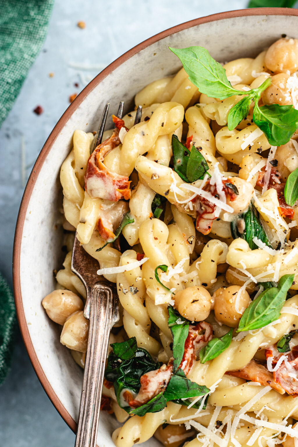 vegan-marry-me-pasta-the-delicious-plate