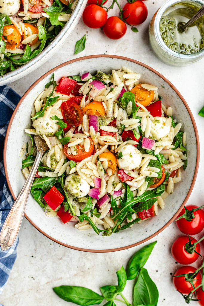 The salad in a bowl with a fork.