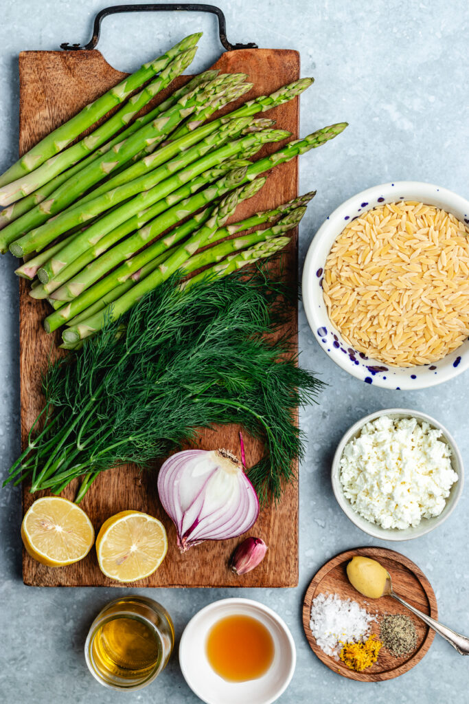 The ingredients on a cutting board and in bowls.